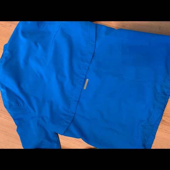 Reebok Running Jacket - Picture 6 of 6